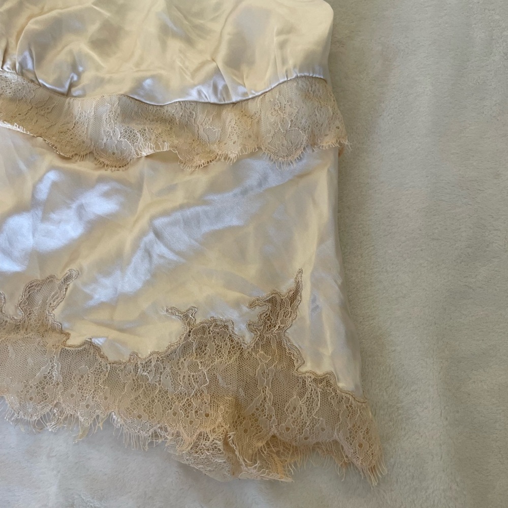 IROO Cream Satin and Lace Chemise - Picture 2 of 12